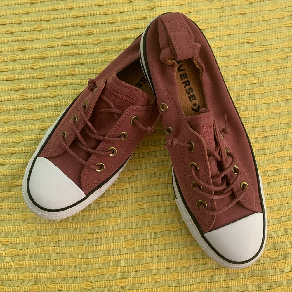 NWOT Women’s Converse All Star size 9